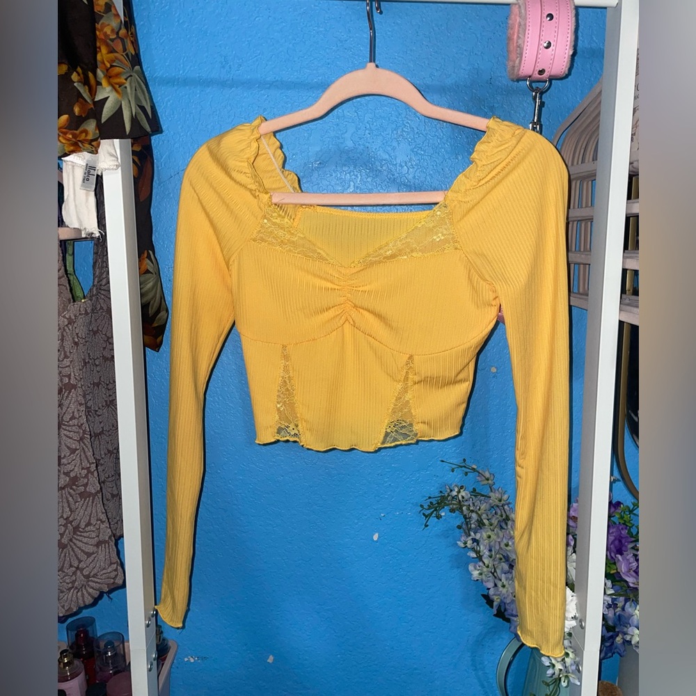 Yellow lace trim crop top